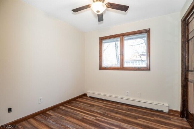 Building Photo - 9 Log Cabin Terrace