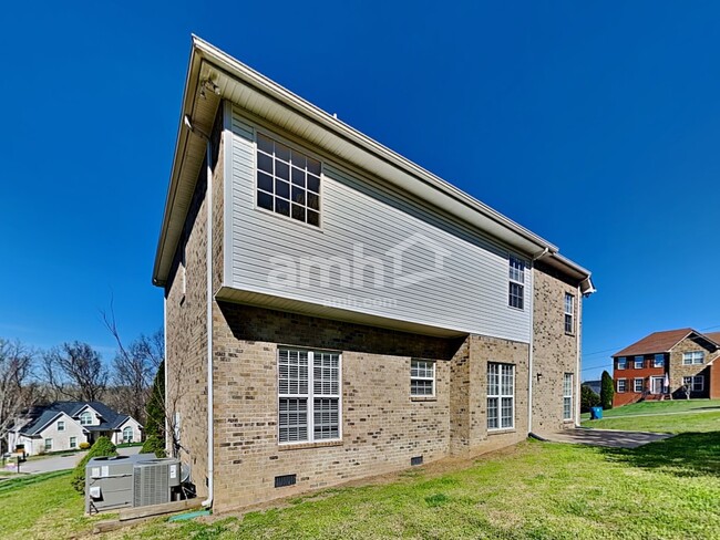 Building Photo - 4003 Finegan Ct