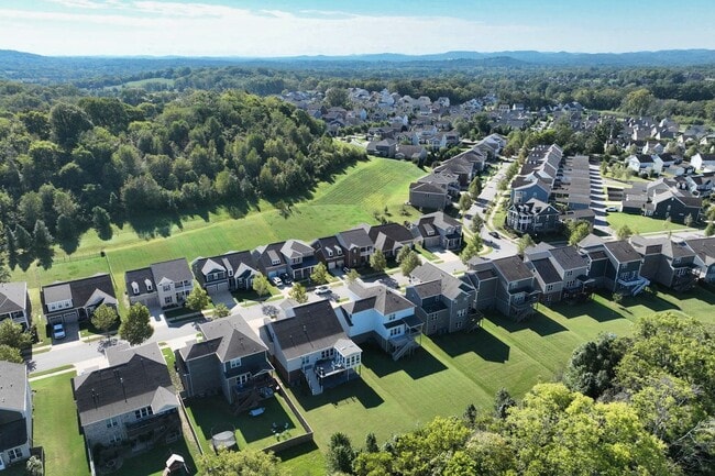Building Photo - **EXECUTIVE HOME IN WILLIAMSON COUNTY WITH...