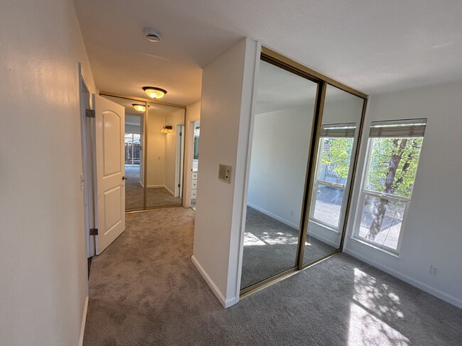Building Photo - "Beautiful and Open Concord Retreat: 3-Bed...