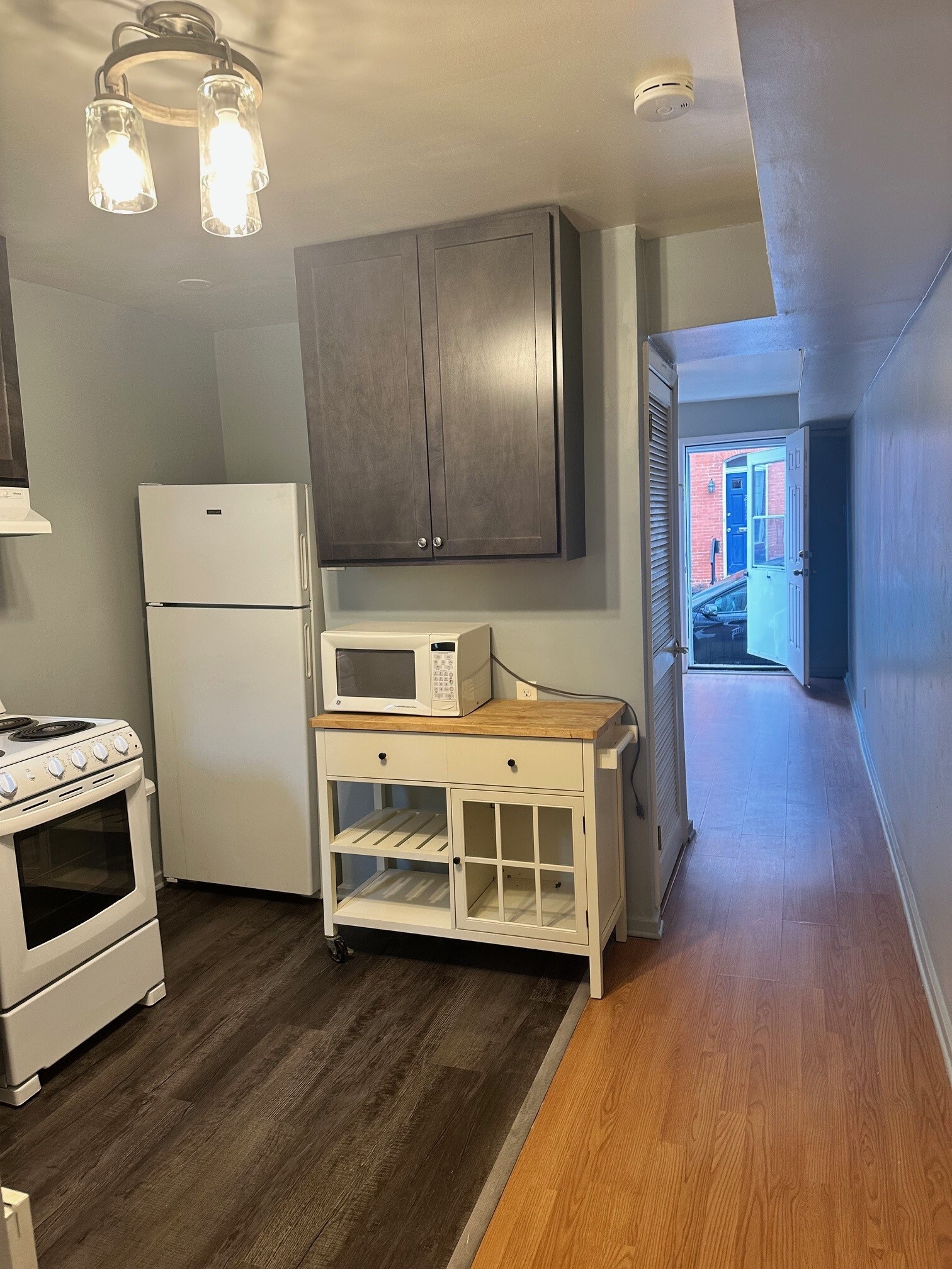 Building Photo - 2114 Moyer St