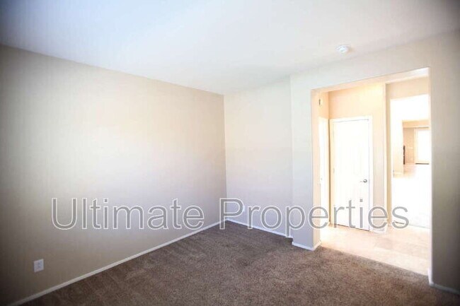 Building Photo - 15145 W Elm Cir