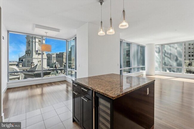 Building Photo - 1414 S Penn Square