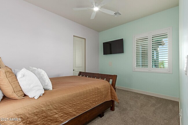 Building Photo - 17316 E Quail Track Rd