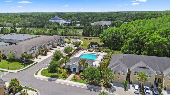 Building Photo - Stunning, 3-bedroom, 2.5-bath, townhome located in the highly desirable GATED resort community of...