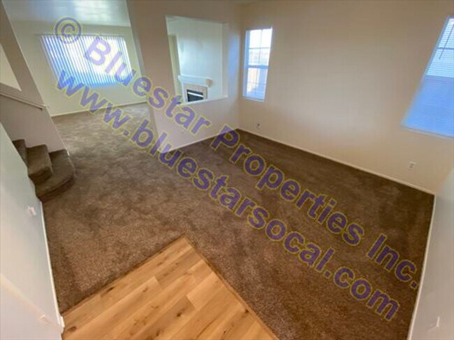 Building Photo - Home in VICTORVILLE! 4bd/2.5ba