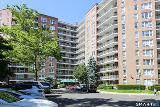 Building Photo - 91 Strawberry Hill Ave