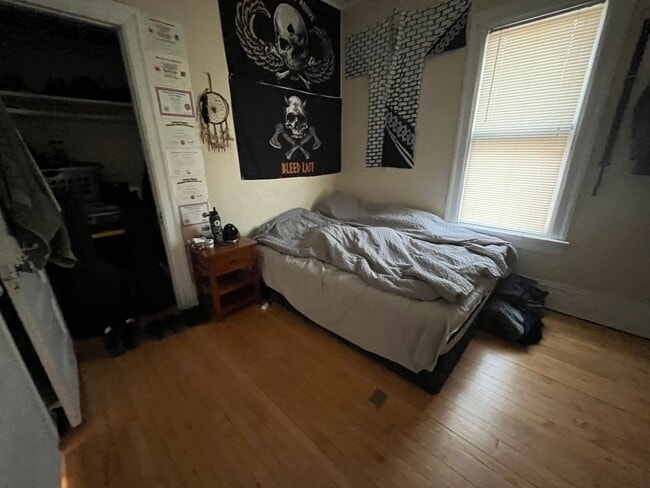 Building Photo - 2614 N Prospect Ave