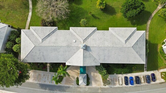 Building Photo - 3716 Whitehall Dr