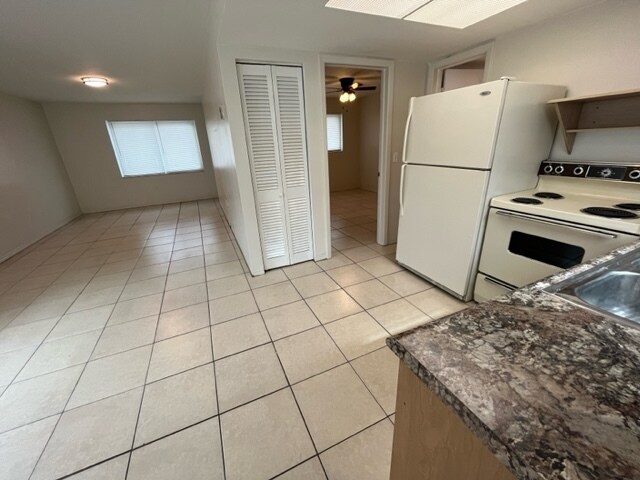 Living/dining/kitchen w pantry - 6100 Dr Martin Luther King Jr St N