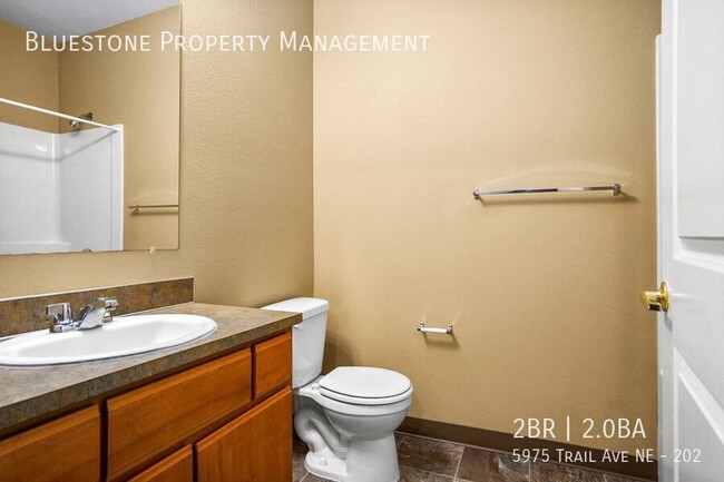 Building Photo - Spacious 2 Bedroom Apartment located in Ke...