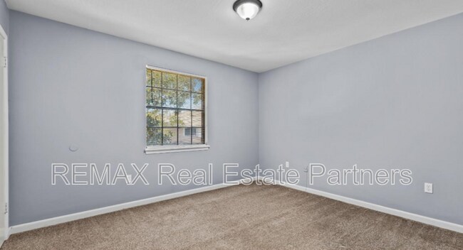 Building Photo - 4001 Mable St