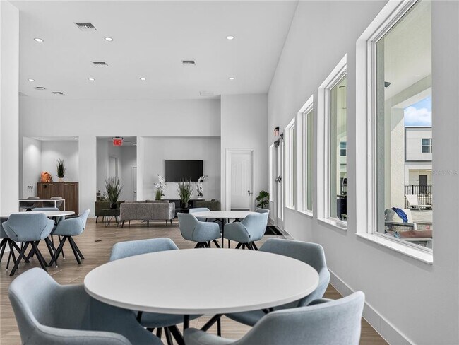 Building Photo - 612 Trikomo Dr