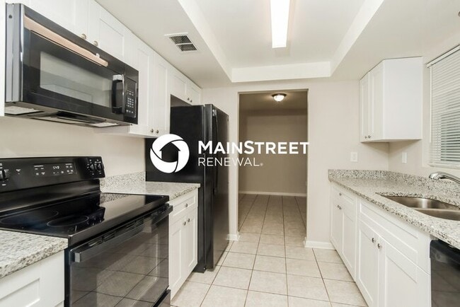 Building Photo - 4 Bedroom Pet-Friendly Home in MELBOURNE, ...