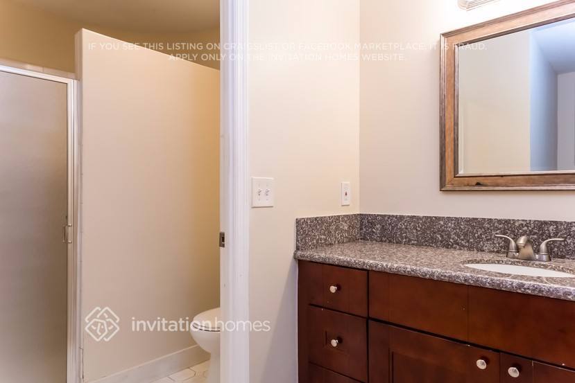 Building Photo - 6104 Strawberry Lakes Cir