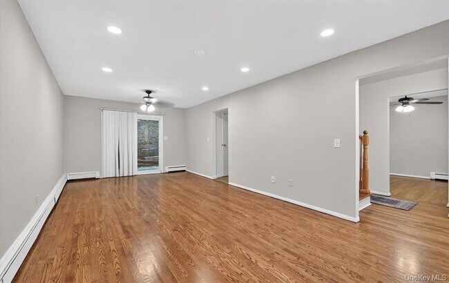 Building Photo - 1152 N Country Rd
