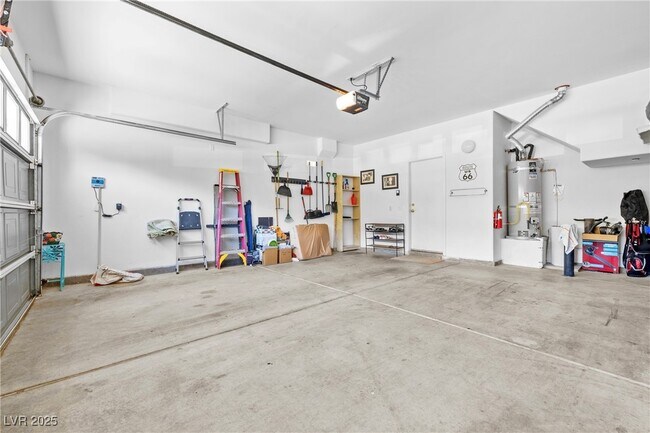 Building Photo - 708 Solitude Point Ave