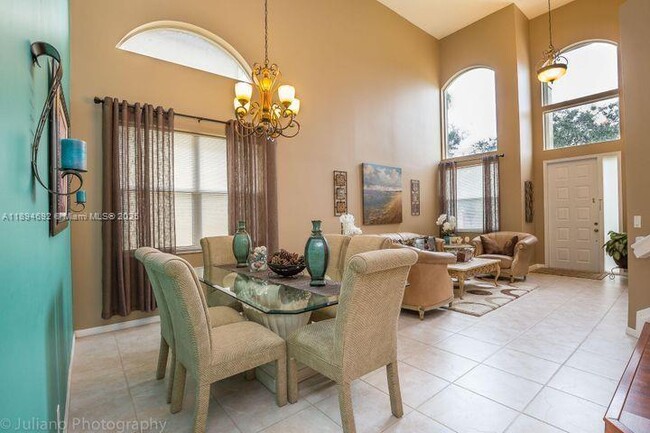 Building Photo - 5289 NW 112th Way