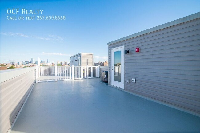 Building Photo - 129 S 49th St
