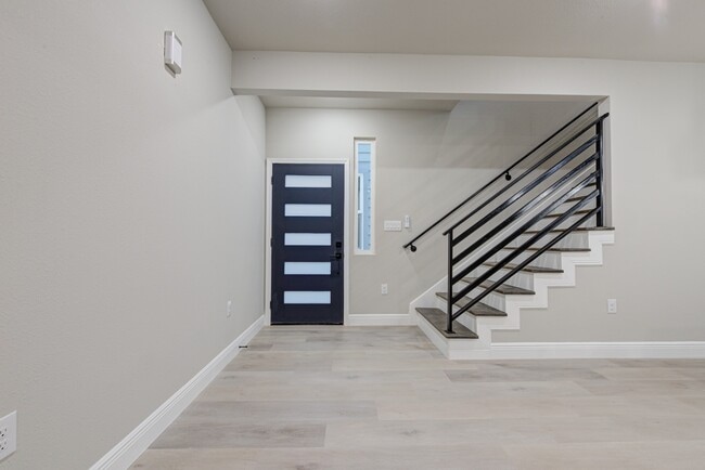 Building Photo - 19112 Sears Dr