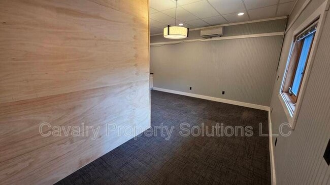 Building Photo - 3947 E Calvary Rd