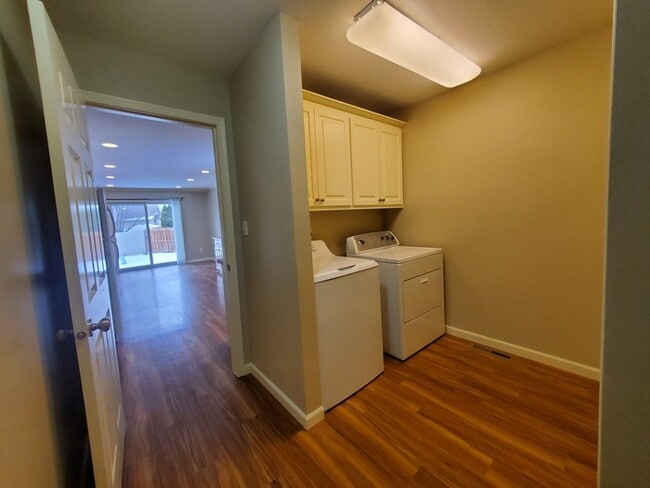 Building Photo - 2336 Keystone Ct