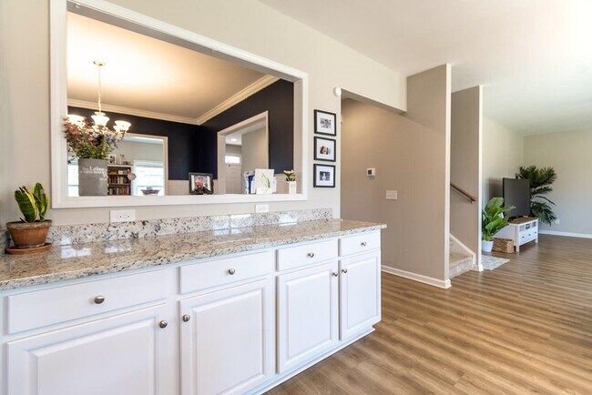 Building Photo - 510 Kittiwake Ln