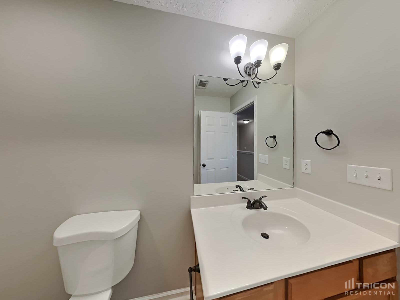 Building Photo - 174 Vintage Cir