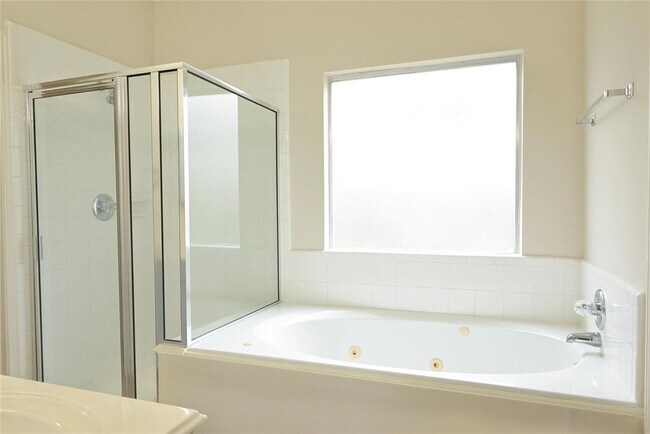 Building Photo - 23902 Spring Way Dr