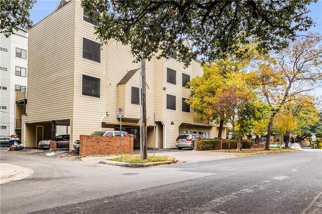 Building Photo - 2510 San Gabriel St