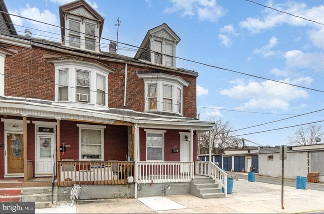 Building Photo - 623 Wiconisco St