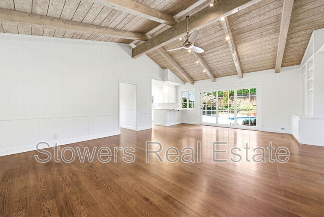Building Photo - 31 Mott Dr