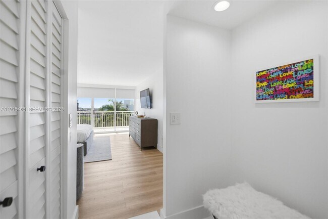 Building Photo - 3546 S Ocean Blvd