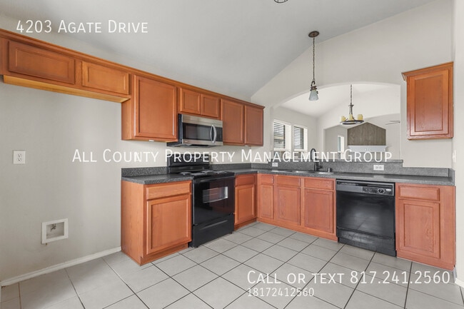 Building Photo - 4203 Agate Dr