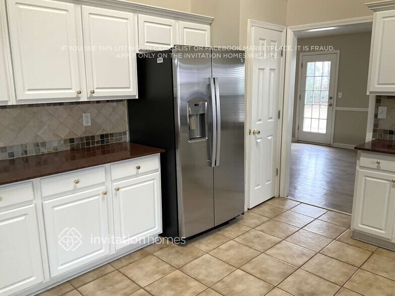 Building Photo - 3325 Wellbrook Dr