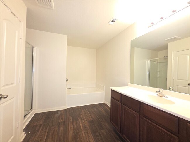 Building Photo - 26035 Allan Poe Dr