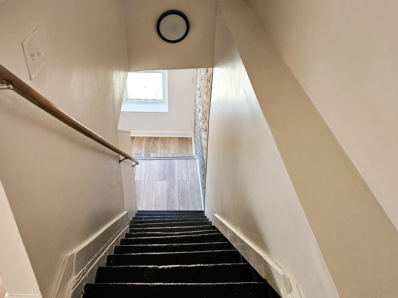 Building Photo - 3258 Ohio Ave