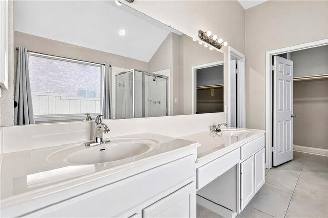 Building Photo - 8248 Montoya Cir