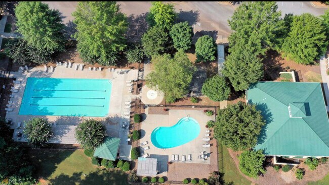 Building Photo - 110 Inland Cir