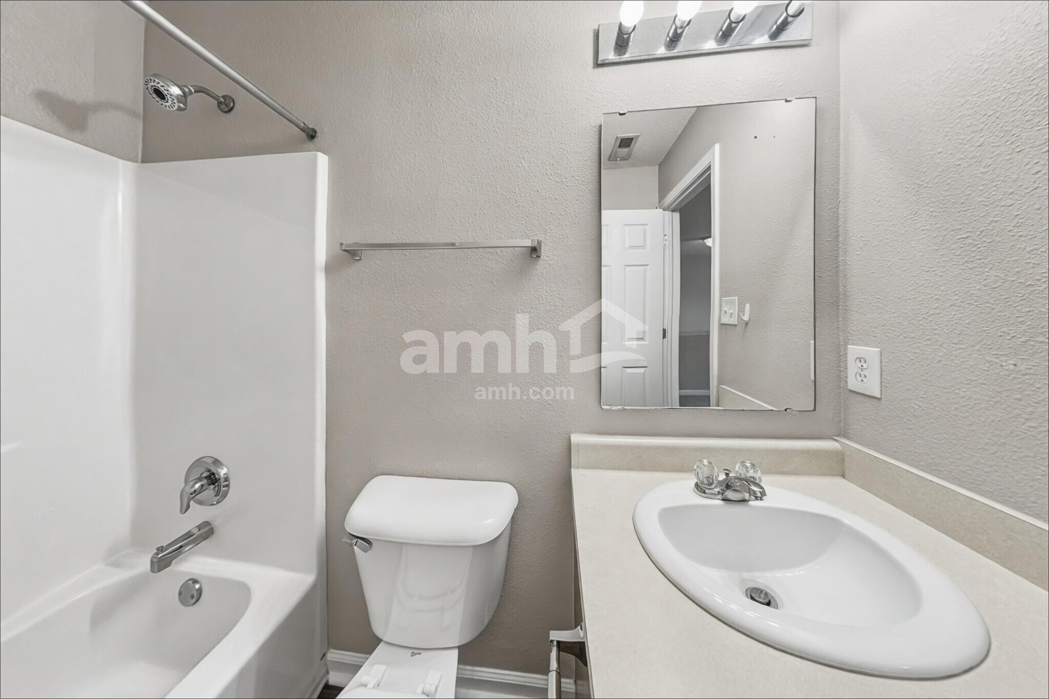 Building Photo - 19486 Prairie Crossing Dr