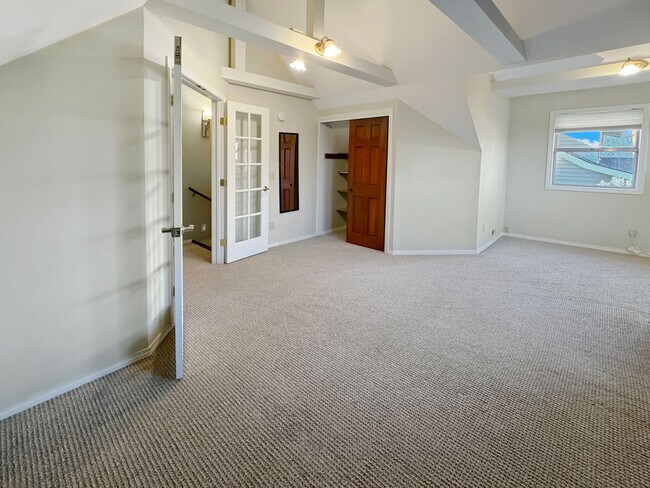 Building Photo - Dog-Friendly North End Boise Home Near Camel’s Back Park & Hyde Park with Fenced Yard, Built-Ins ...