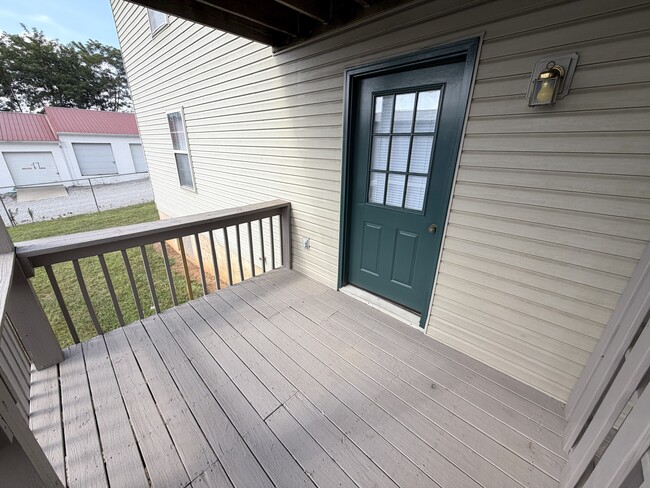 Building Photo - 28 Blevins Mayfield Rd