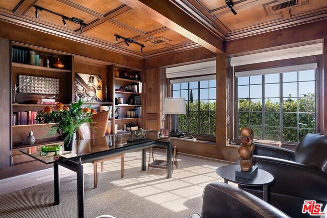 Building Photo - 1075 Wallace Ridge