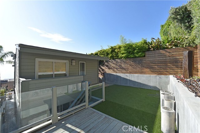Building Photo - 1110 Katella St