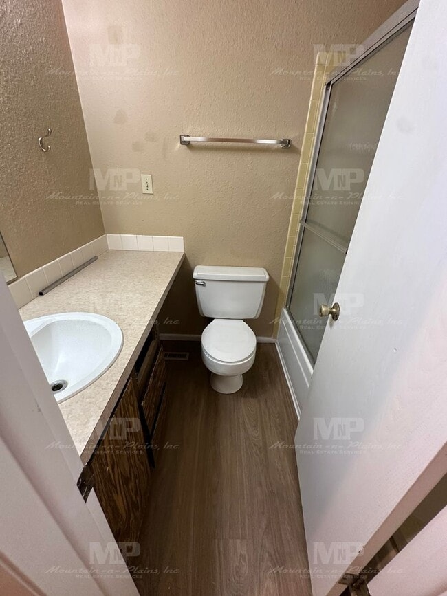 Building Photo - 3412 Worwick Dr