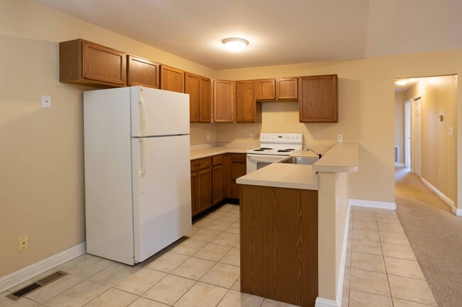 Kitchen - 3525 Ford Rd