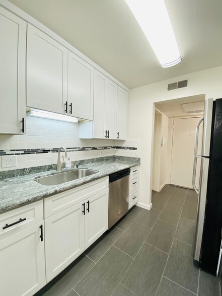Kitchen Sink - 350 N Civic Dr