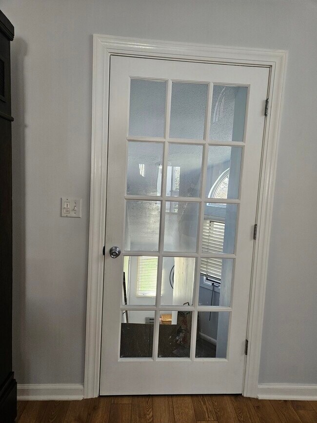 Building Photo - 1068 Courtland Dr