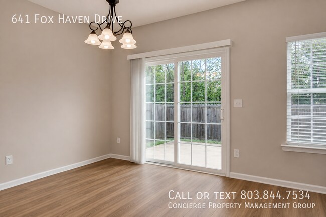 Building Photo - 641 Fox Haven Dr