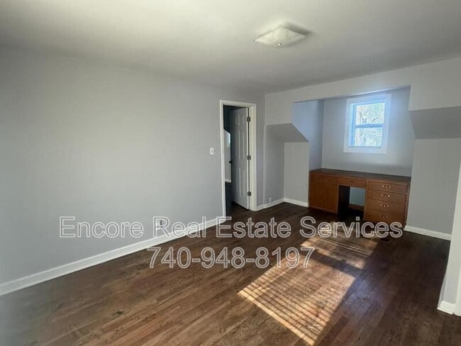 Building Photo - 70 Hoover St